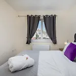 Spacious Luxurious Serviced 6 Nyaraló *