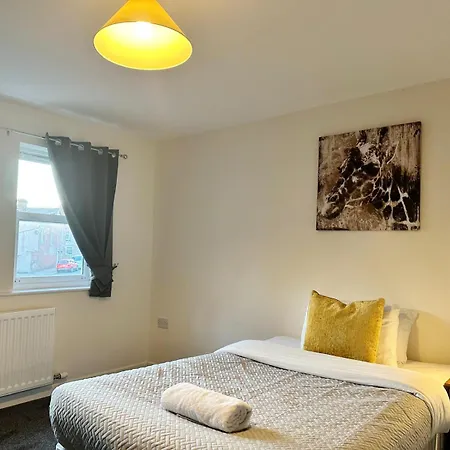 Holiday home Spacious Luxurious Serviced 6 *