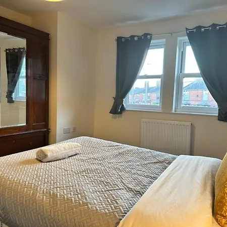 Spacious Luxurious Serviced 6 Barrow-in-Furness