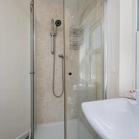 Spacious Luxurious Serviced 6 Feriehus Barrow-in-Furness